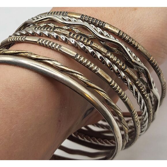 Set of 8 Vintage Bangle Bracelets Silver tone - Picture 3 of 5
